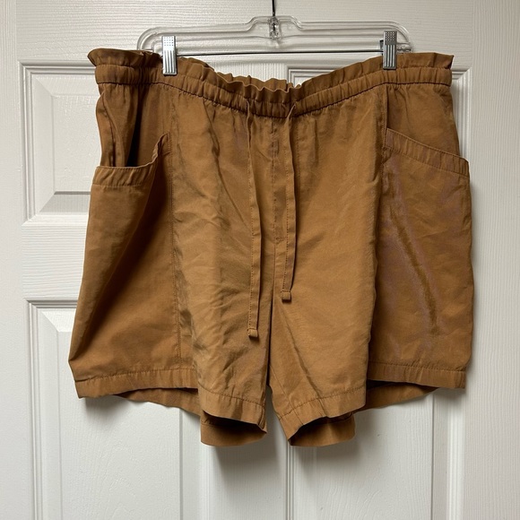 Old Navy shorts XL - Picture 4 of 6